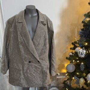 Elegant Tan Double-Breasted Blazer